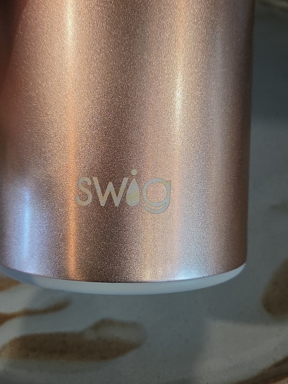 Swig Rose Gold Insulated Wine Bottle Holder - Picture 2 of 3